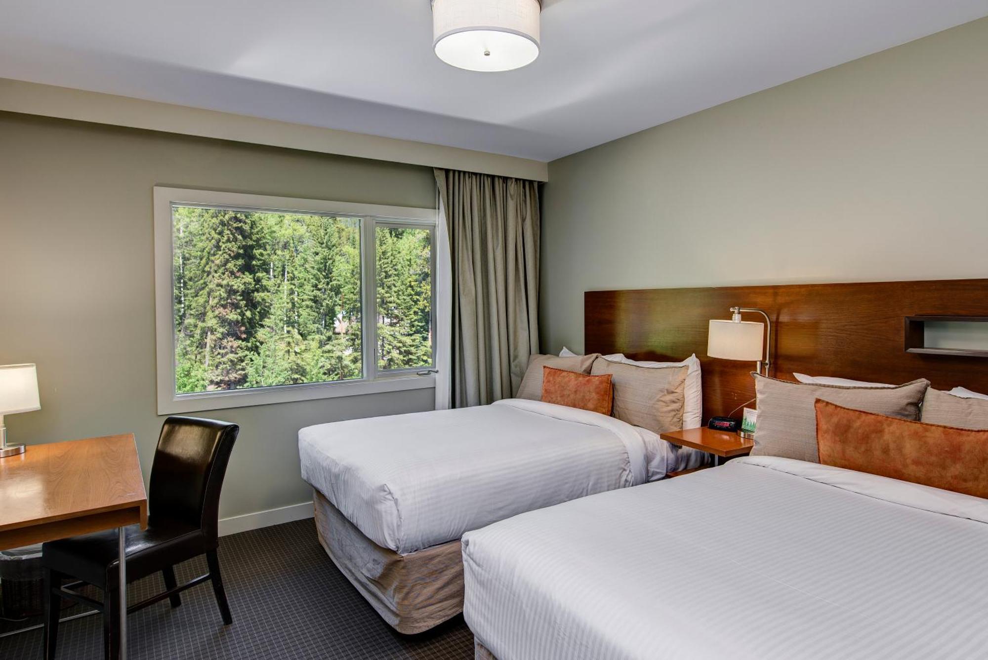 The Juniper Hotel & Bistro Банф Экстерьер фото